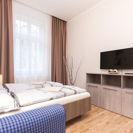 Manesova Astra Apartment プラハ 部屋 写真