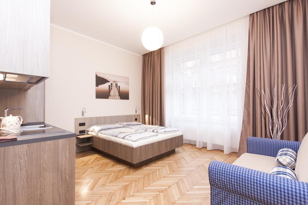 Manesova Astra Apartment プラハ 部屋 写真